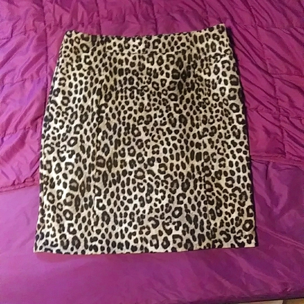 White Leopard Cheetah Michael Kors L BNWT Animal Print Grey Black
